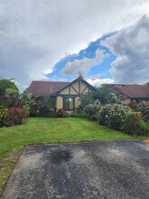 4440 NW 92nd Way in Sunrise, FL - Building Photo - Building Photo