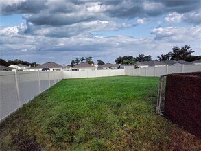 749 NW 244th Dr in Newberry, FL - Building Photo - Building Photo
