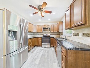 4321 N Lister Ave in Kansas City, MO - Building Photo - Building Photo