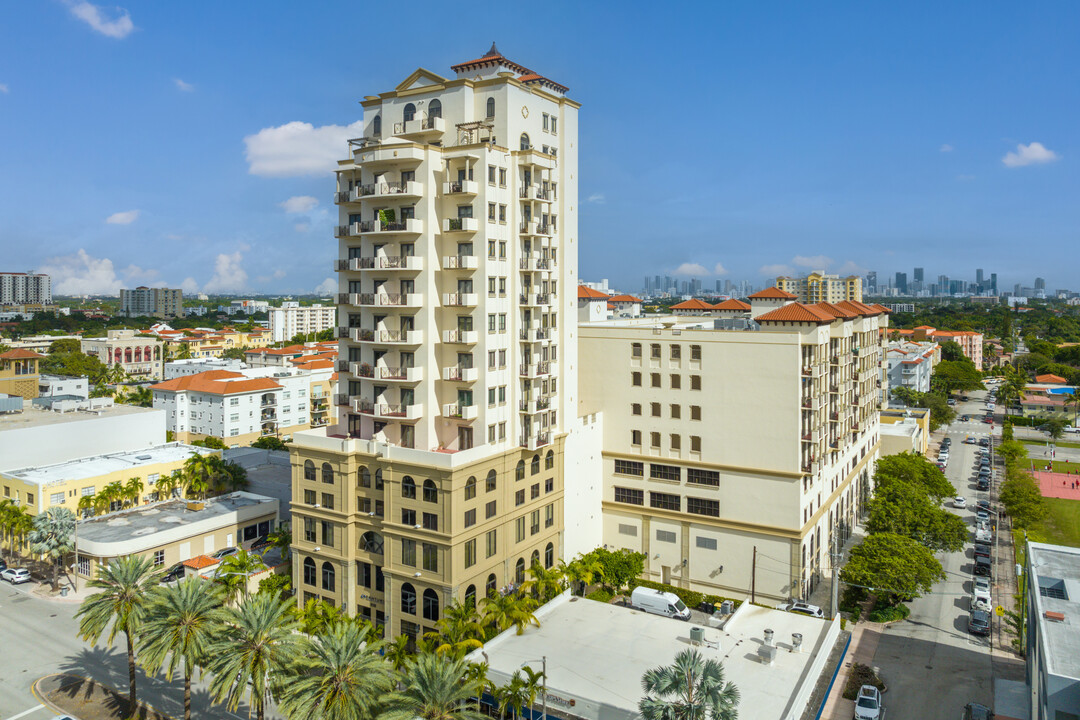 Ponce Tower in Miami, FL - Building Photo