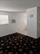 1126 19th Ave N in Lake Worth Beach, FL - Building Photo - Building Photo