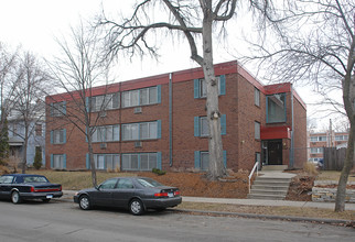 3033 James Ave S in Minneapolis, MN - Building Photo - Building Photo