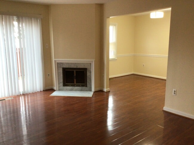 property at 2863 Coors Park Ct