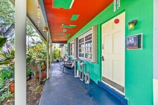 2204 NW 3rd Ave, Unit 1-2 in Wilton Manors, FL - Building Photo