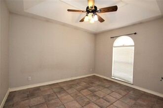 8705 Liberty Loop, Unit 2809 in Laredo, TX - Building Photo - Building Photo