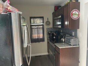 2414 Cottage Ave in Norfolk, VA - Building Photo - Building Photo