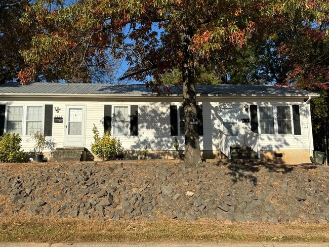 property at 1618 Holloway St