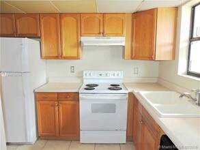 6010 Shaker Wood Cir-Unit -106 in Tamarac, FL - Foto de edificio - Building Photo