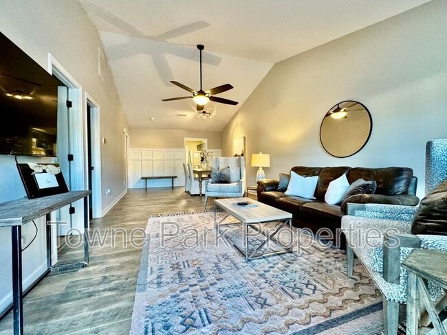 549 Edgecliff Ln in Evans, GA - Building Photo - Building Photo