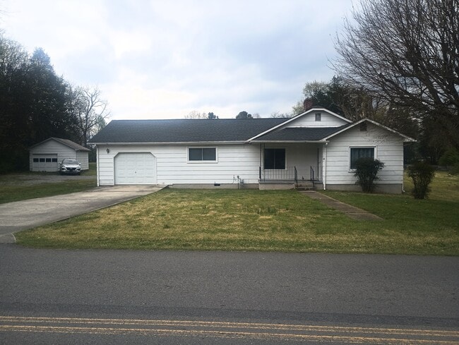 property at 1039 Old State Highway 8