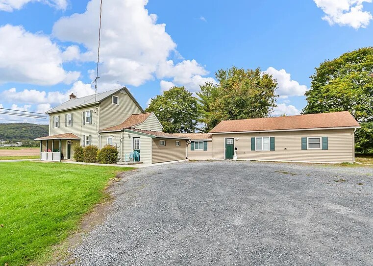 9604 Dry Bridge Rd, Unit 1 in Emmitsburg, MD - Foto de edificio
