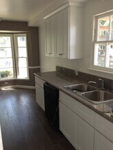 5551 Noble Ave, Unit B in Sherman Oaks, CA - Building Photo - Building Photo