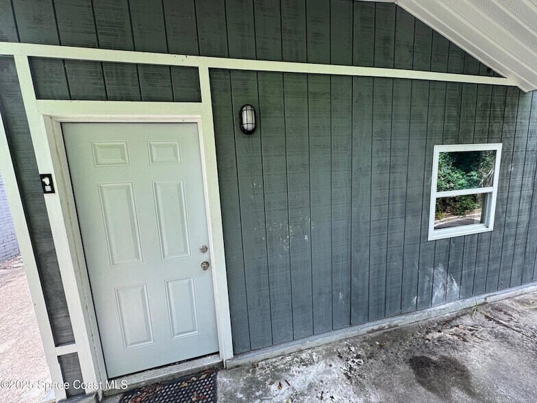 808 Forrest Ave, Unit 1 in Cocoa, FL - Building Photo