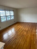 0 Penn Ave in Staten Island, NY - Building Photo