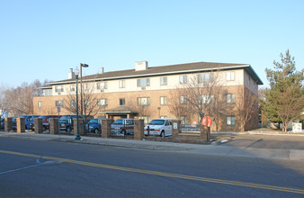 Sonoma Apartments in Hopkins, MN - Building Photo - Building Photo