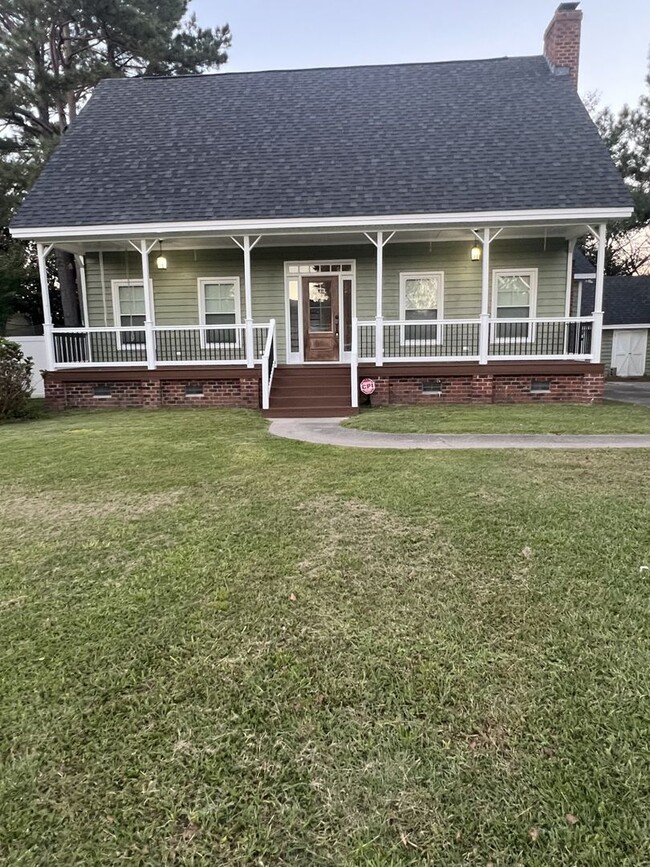 property at 1804 Springdale Ln