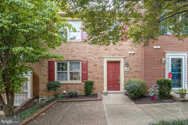 property at 651 N Armistead St