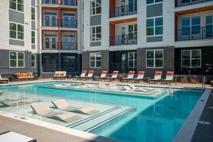 Towne Nashville in Nashville, TN - Building Photo