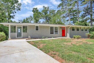 3589 Brookfield Ln in Decatur, GA - Building Photo - Building Photo