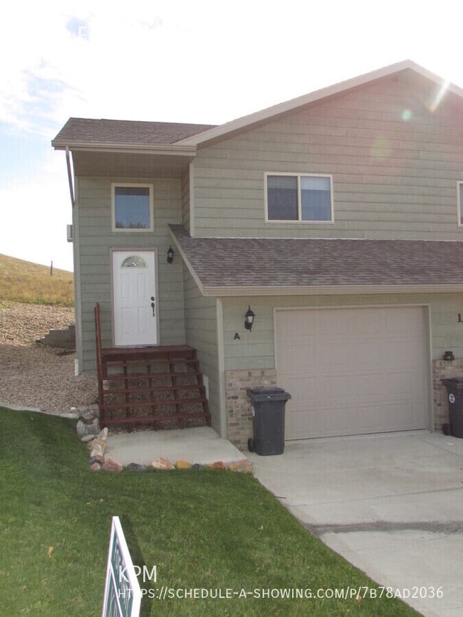 1350 E Oakland in Rapid City, SD - Building Photo - Building Photo