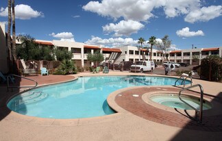 Sierra Madre Condos in Tucson, AZ - Building Photo
