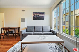 3559 Sawtelle Blvd in Los Angeles, CA - Building Photo - Building Photo
