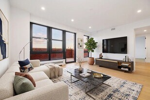 171 Suffolk St, Unit 11B in New York, NY - Building Photo