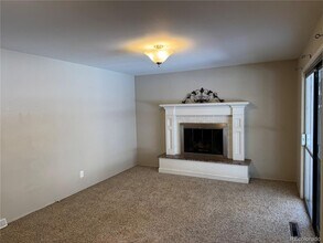 2524 S Oneida St in Denver, CO - Foto de edificio - Building Photo