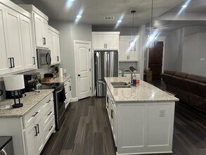 1418 Cheyenne Trail in Granbury, TX - Building Photo - Building Photo