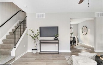 9234 Woodcreek Ct in Parkville, MD - Building Photo - Building Photo