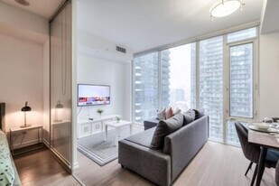 82 Peter St, Unit SI ID1537462P in Toronto, ON - Building Photo