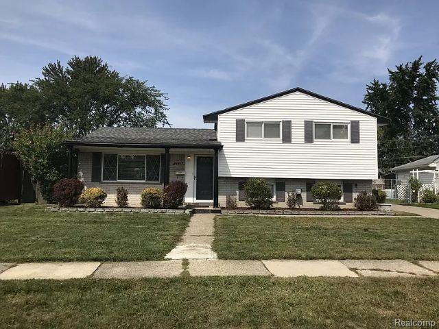 property at 2719 Pall Mall Dr