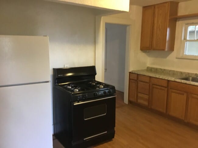 2110 A Street in Oroville, CA - Building Photo - Building Photo