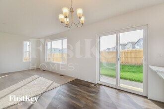 10213 Luneth Dr in Colorado Springs, CO - Foto de edificio - Building Photo