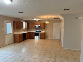 2011 Cap Rock Ln in Grand Prairie, TX - Building Photo - Building Photo