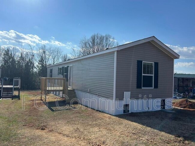 property at 66 Mt Pilot Mhp Dr