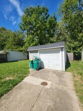 5574 Waterbury Ave in Maple Heights, OH - Building Photo - Building Photo