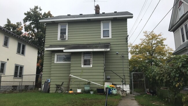 957 St Anthony Ave in St. Paul, MN - Building Photo - Building Photo
