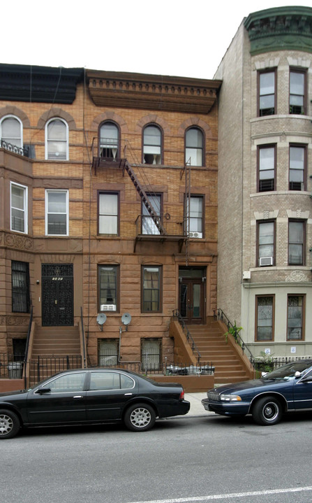 1467 Pacific St in Brooklyn, NY - Building Photo