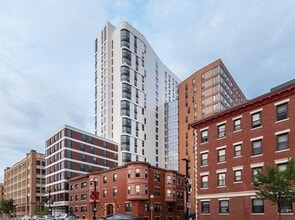 Lightview in Boston, MA - Foto de edificio - Building Photo