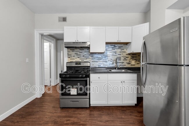 1073 Grant St in Buffalo, NY - Building Photo - Building Photo