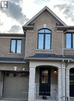 1392 National Cmn in Burlington, ON - Building Photo