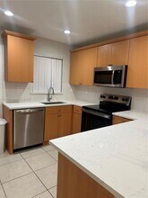 8104 SW 82nd Pl in Miami, FL - Building Photo - Building Photo