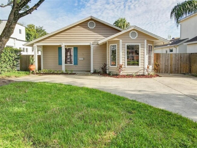 property at 1681 Walnut Ave