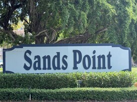 8340 Sands Point Blvd in Tamarac, FL - Building Photo