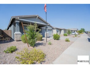 5540 W Western Star Blvd in Phoenix, AZ - Building Photo - Building Photo