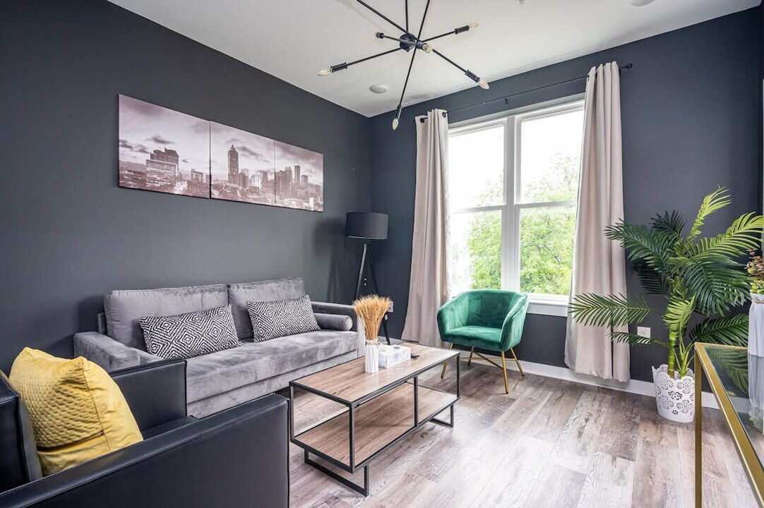 525 Parkway Dr NE in Atlanta, GA - Building Photo