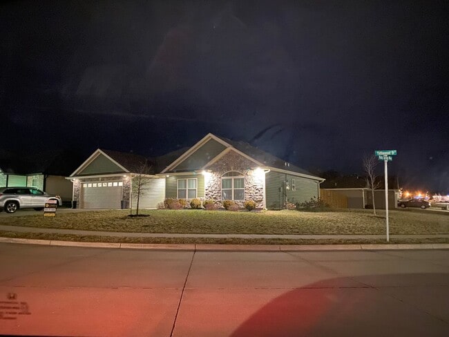 3607 Yellowwood Dr in Columbia, MO - Building Photo - Building Photo