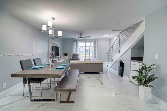 property at 1261 Presidio Dr