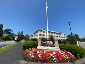 50 Sentinel Court in Manchester, NH - Building Photo - Building Photo